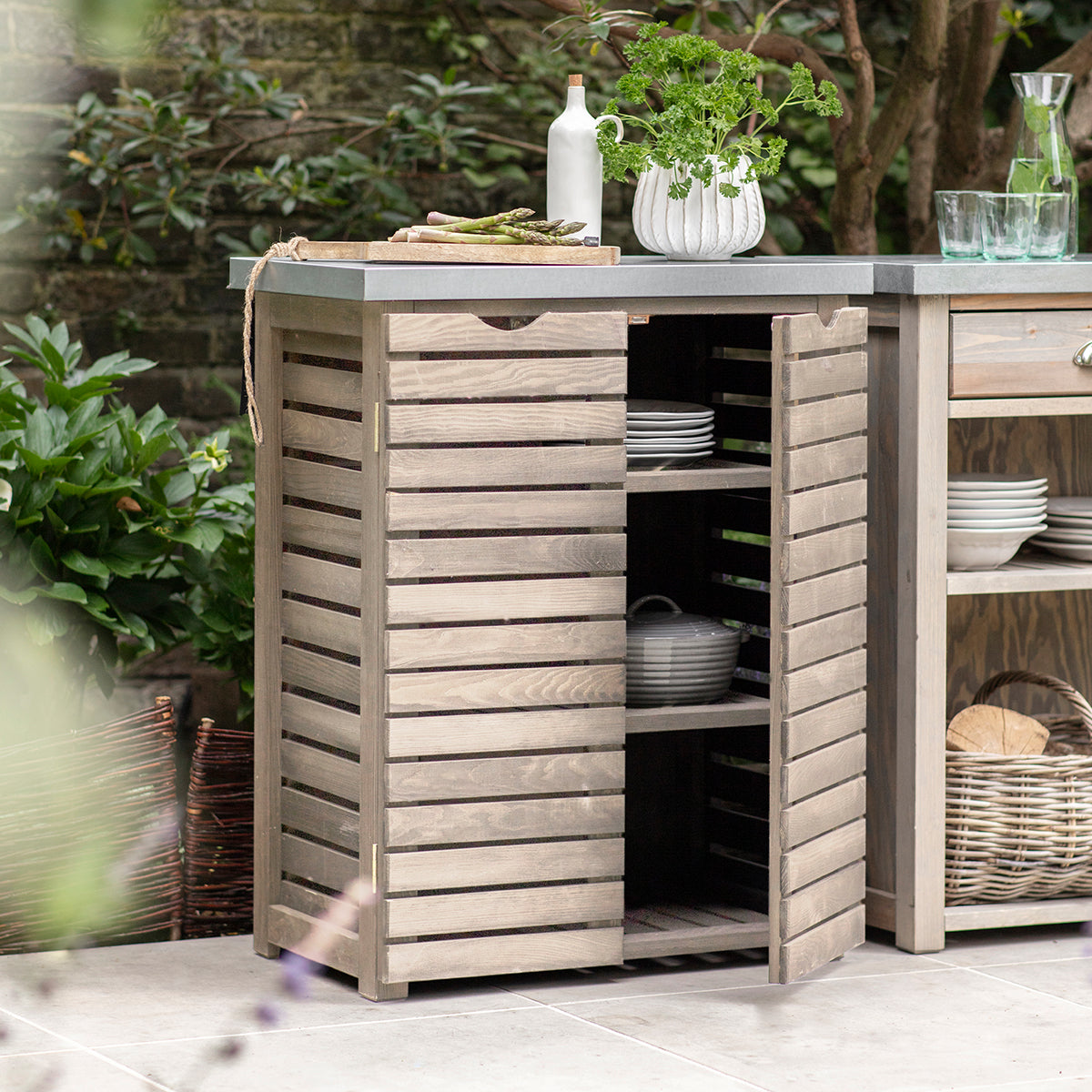 Aldsworth Slatted Storage Unit - Spruce, Natural
