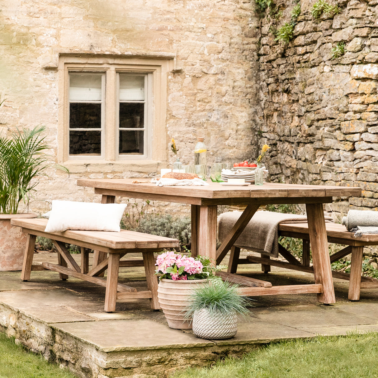 Chilford Solid Table & Bench Set - Acacia Wood, Natural, Large