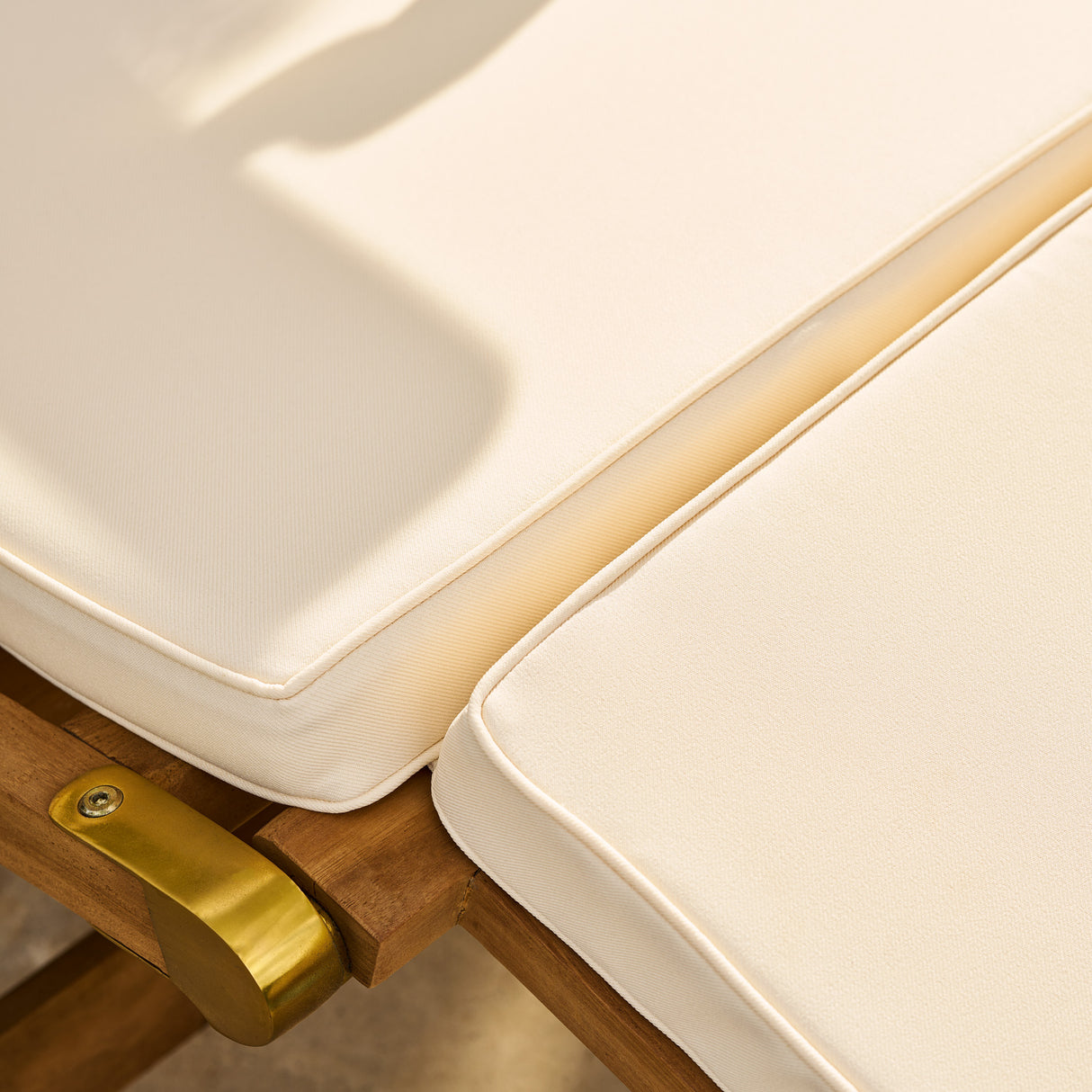 Toddington Steamer Cushion Natural