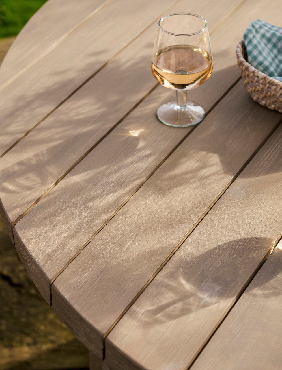 Porthallow Round Dining Table - Acacia Wood, Natural, Large