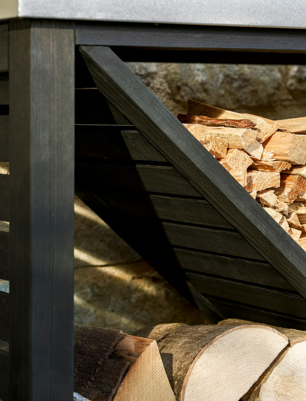 Moreton Cross Log Store - Spruce, Black, Large