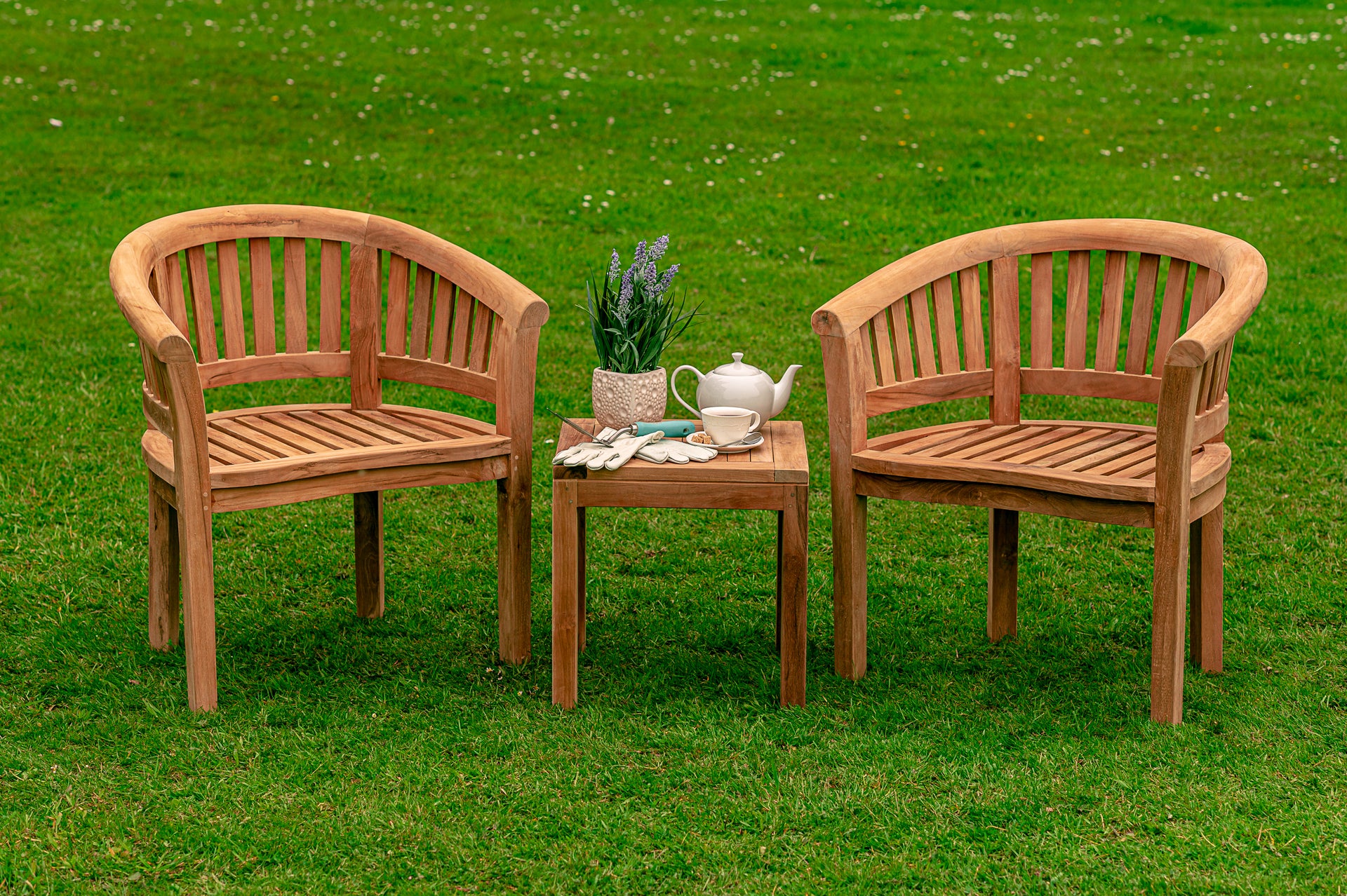 Understanding the Properties of Teak Wood – Cotswold Teak