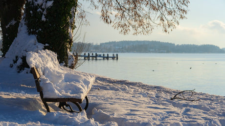 Can You Leave Teak Garden Furniture Outside In the Winter?