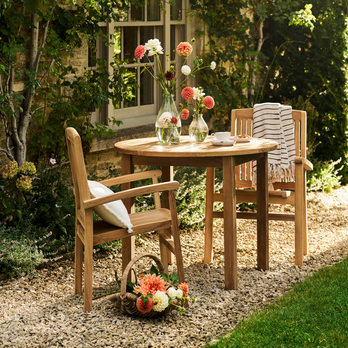 Churn Teak Round Table 100cm & 2 Henley Stacking Armchairs